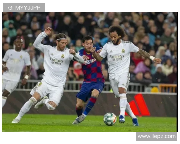 巴萨与罗马国冠对决精彩回顾与战术分析